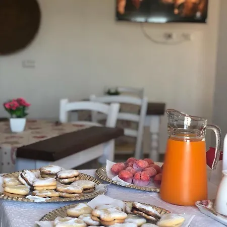 Nocleg ze śniadaniem Serraenna Bedrooms Baunei