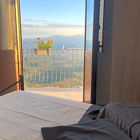 Nocleg ze śniadaniem Serraenna Bedrooms